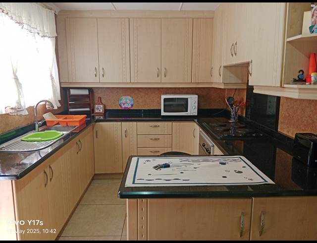 3 BEDROOM HOUSE FOR SALE IN BELFORT ESTATE